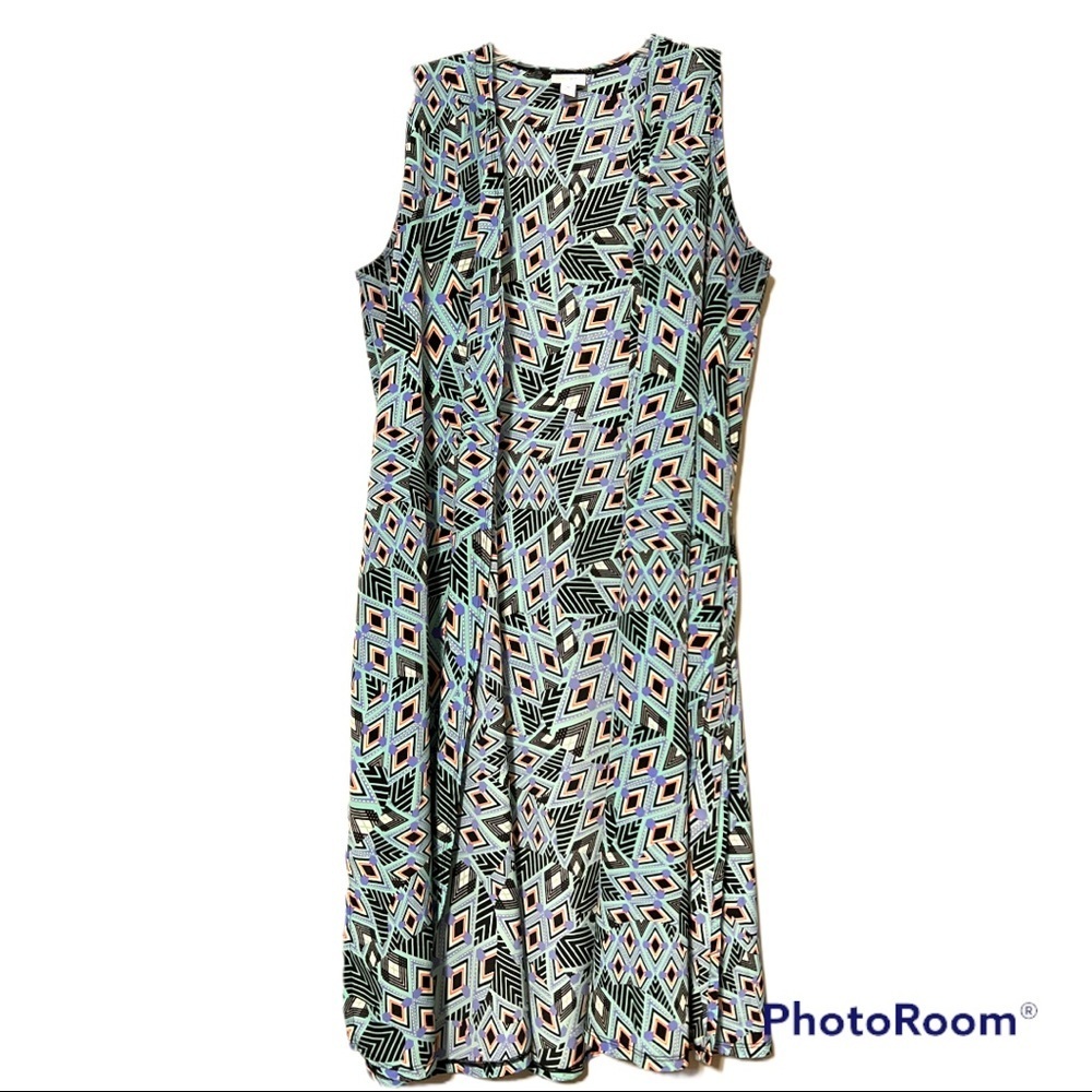 LuLaRoe Joy medium womens vest lightweight layer or coverup geometric print - Picture 12 of 12